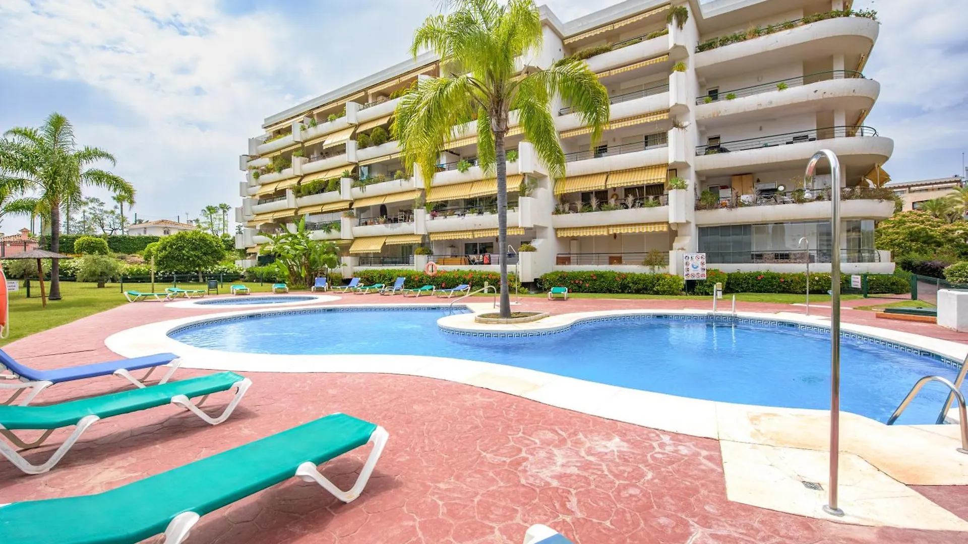 Apartamento Familiar Guadalmina location